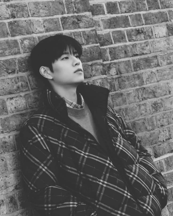 ' 김승민 – Kim Seungmin thumbnail