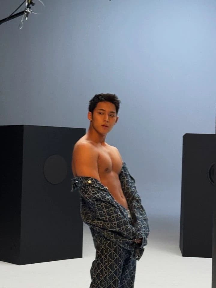 Mingyu thumbnail