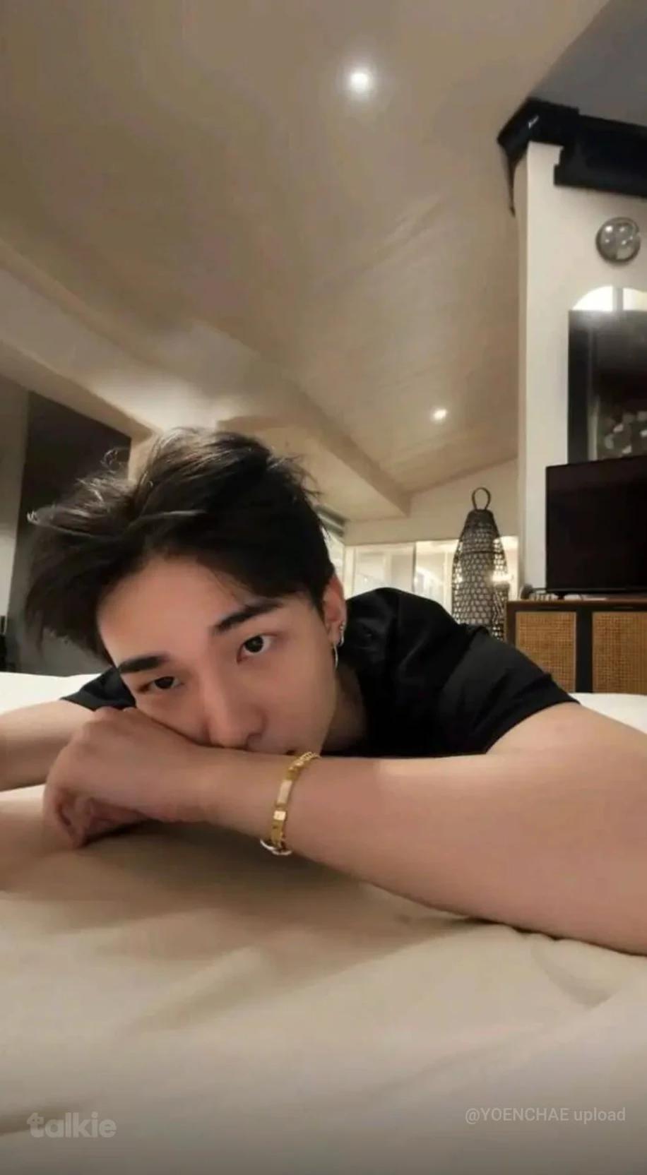 Hyunjin thumbnail