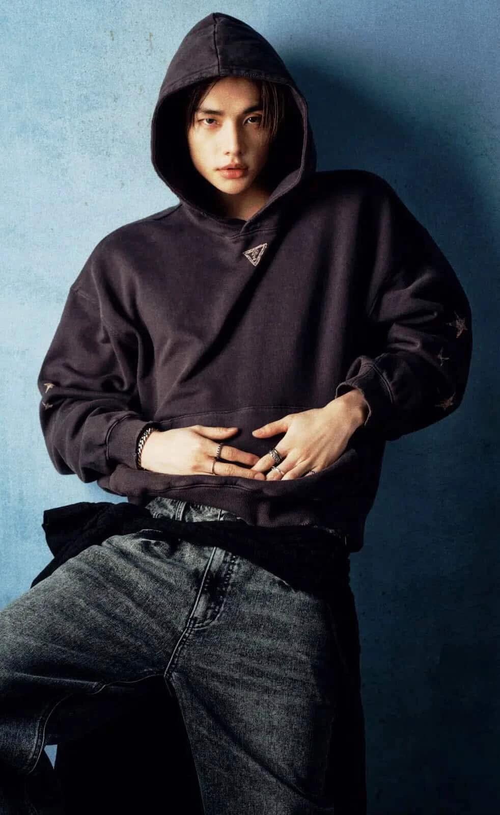Hwang Hyunjin thumbnail