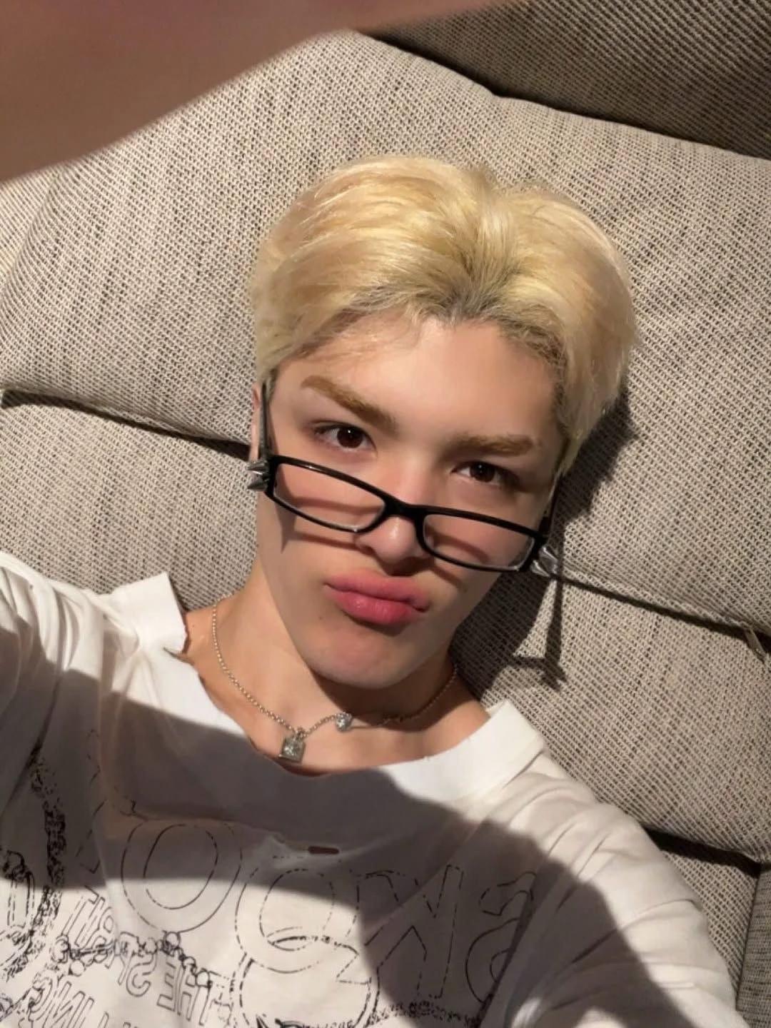 ℋᥫ᭡irot𝒶 Mak𝒊𑁤 thumbnail