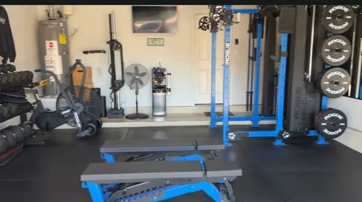 Gym garage thumbnail