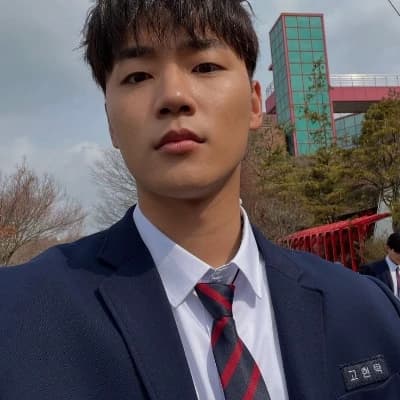 Go Hyun-tak thumbnail