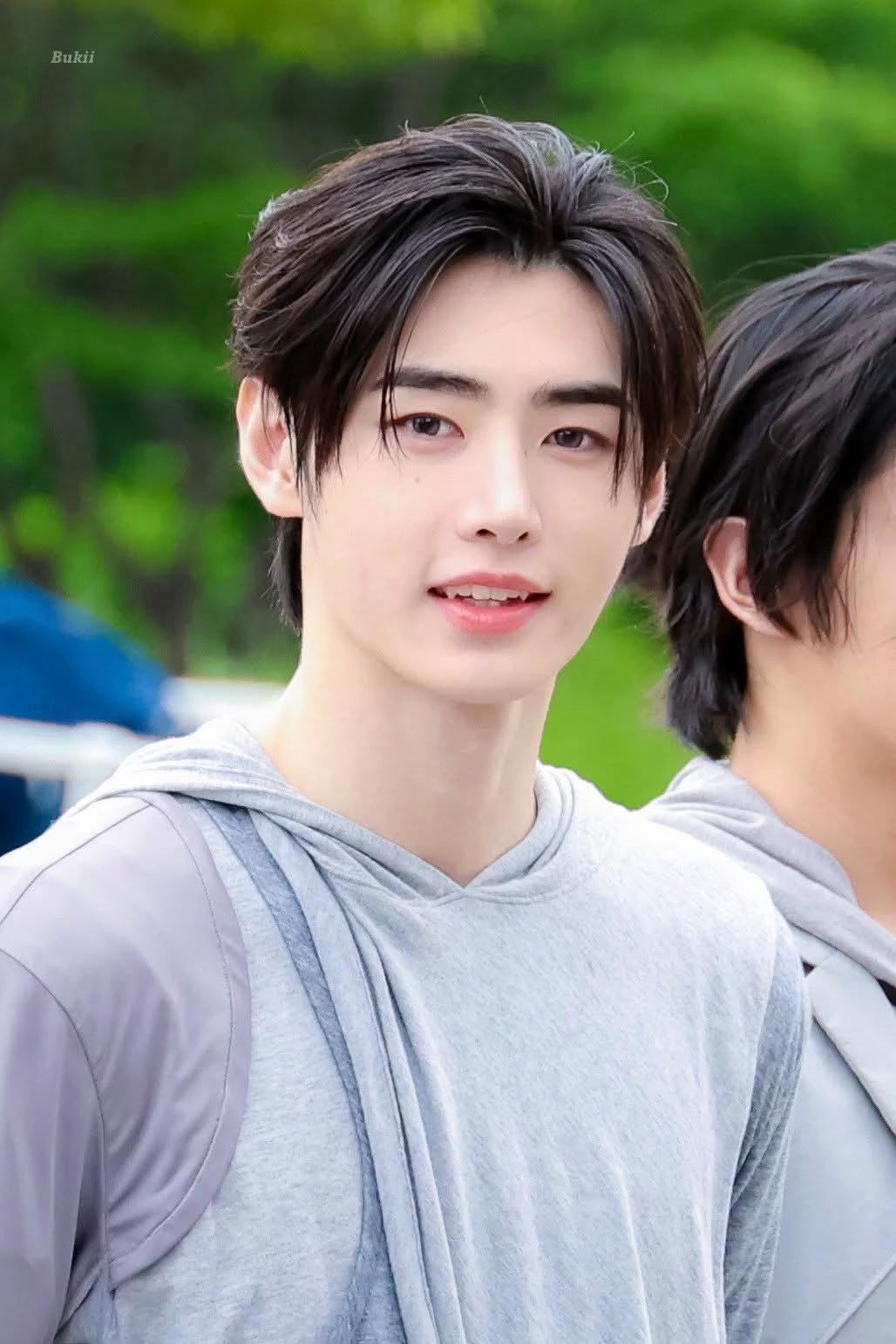 Park sunghoon  thumbnail