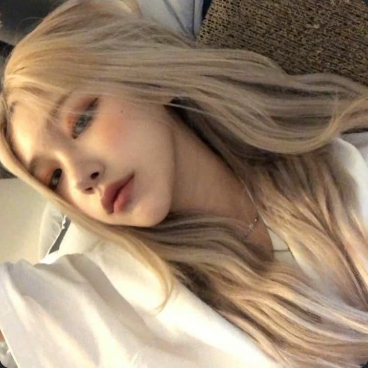 Leeseo (your spoiled sister) thumbnail