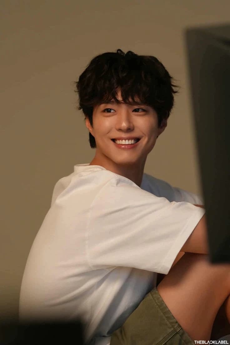 Park Bo-gum thumbnail