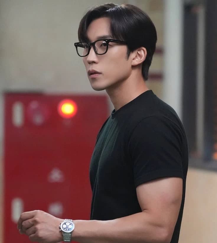 Kim Jong-Hyun thumbnail