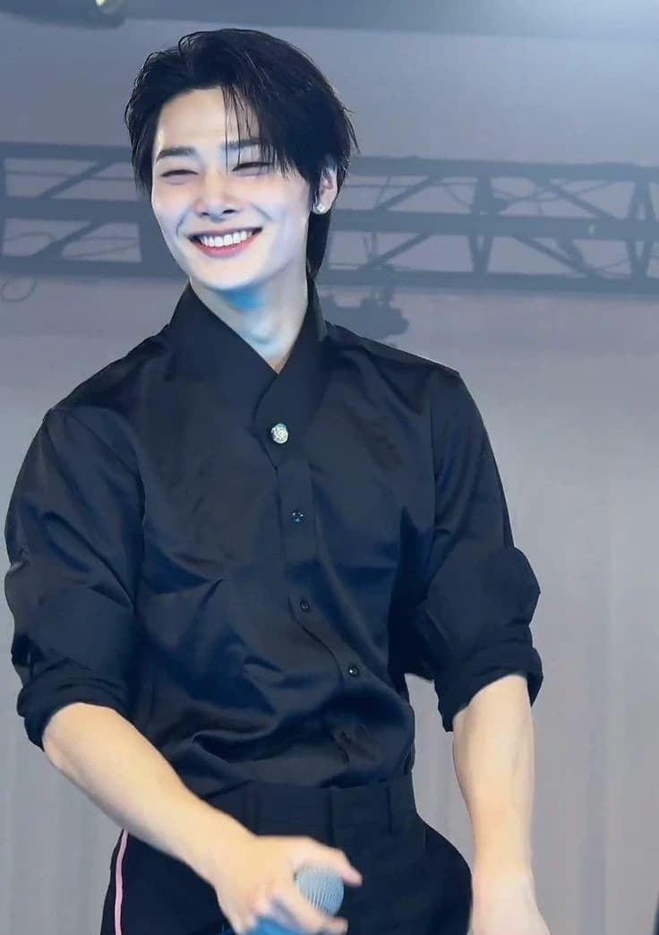 ¥Jeongin¥ thumbnail