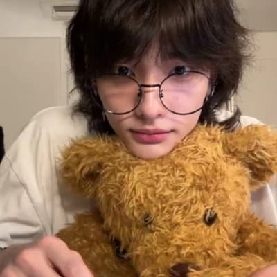 Hyunjin thumbnail