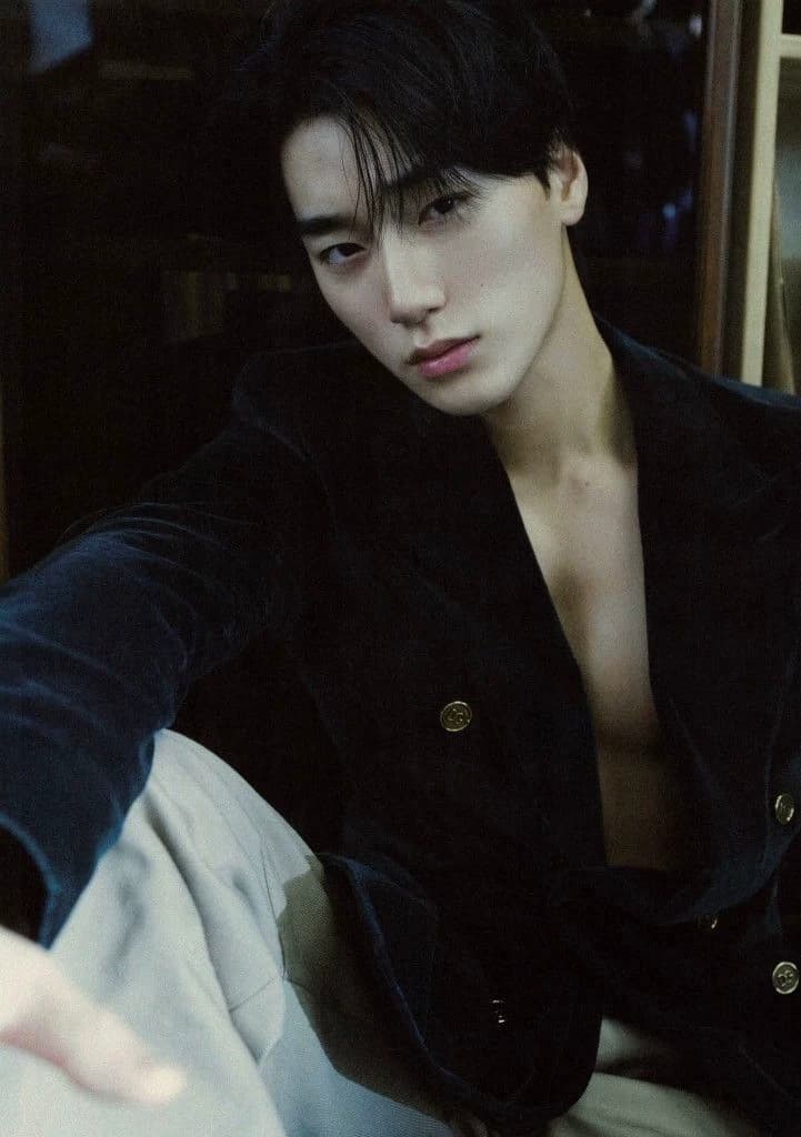 Choi San thumbnail