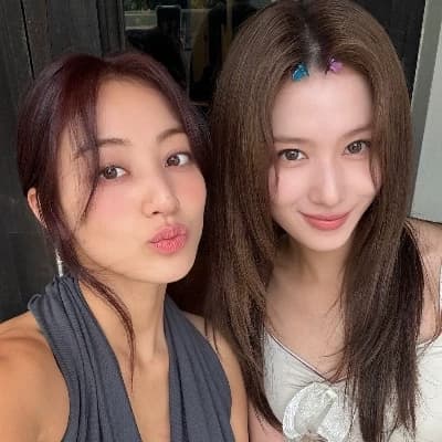 Jihyo and heal thumbnail