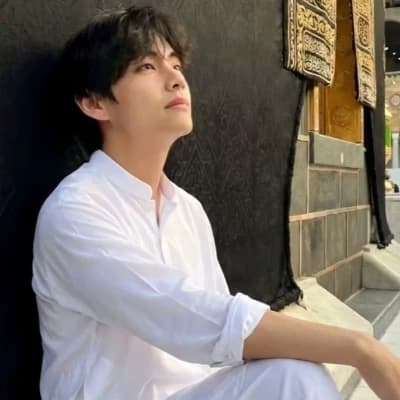 Kim Taehyung thumbnail