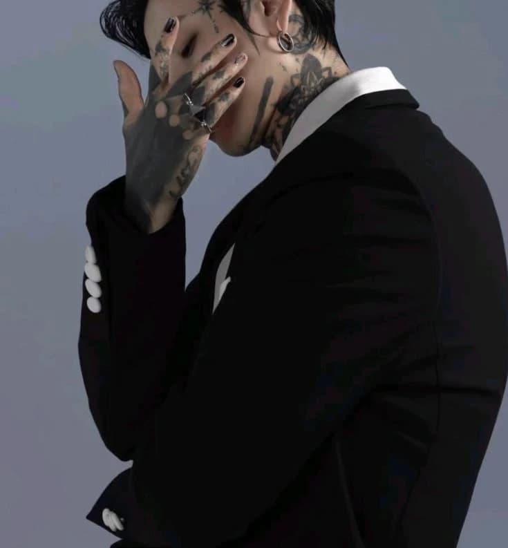 Kenjiro Ryūzaki: your Yakuza boyfriend thumbnail