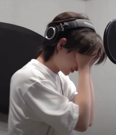 Hyunjin thumbnail