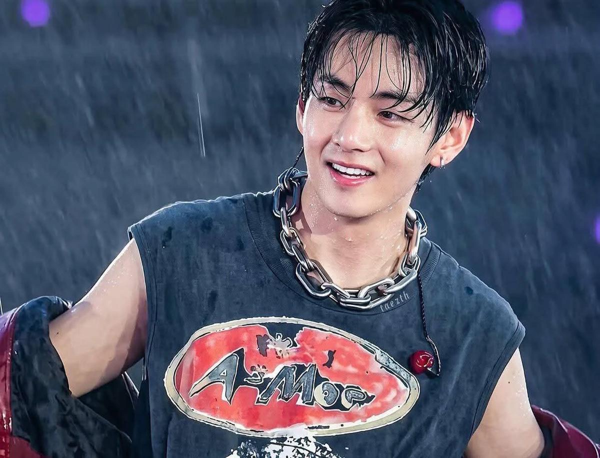 Kim taehyung chico rebel and motorcycle thumbnail