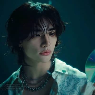 Hyunjin thumbnail