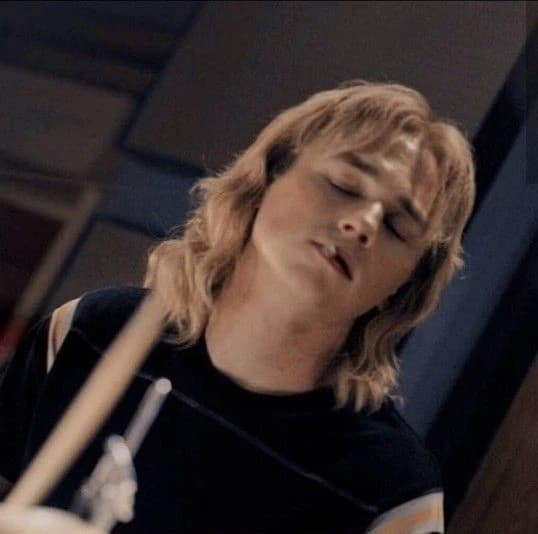Roger Taylor thumbnail
