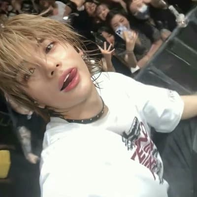 Hwang Hyunjin thumbnail