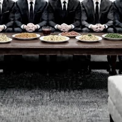 8 Men thumbnail