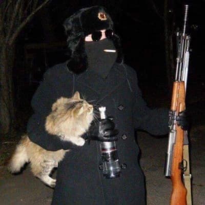 Special forces? Policemen? thumbnail