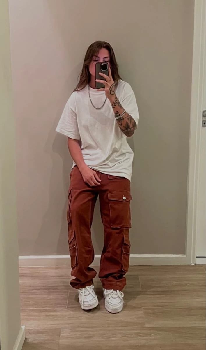 Fernanda..... Your ex? thumbnail