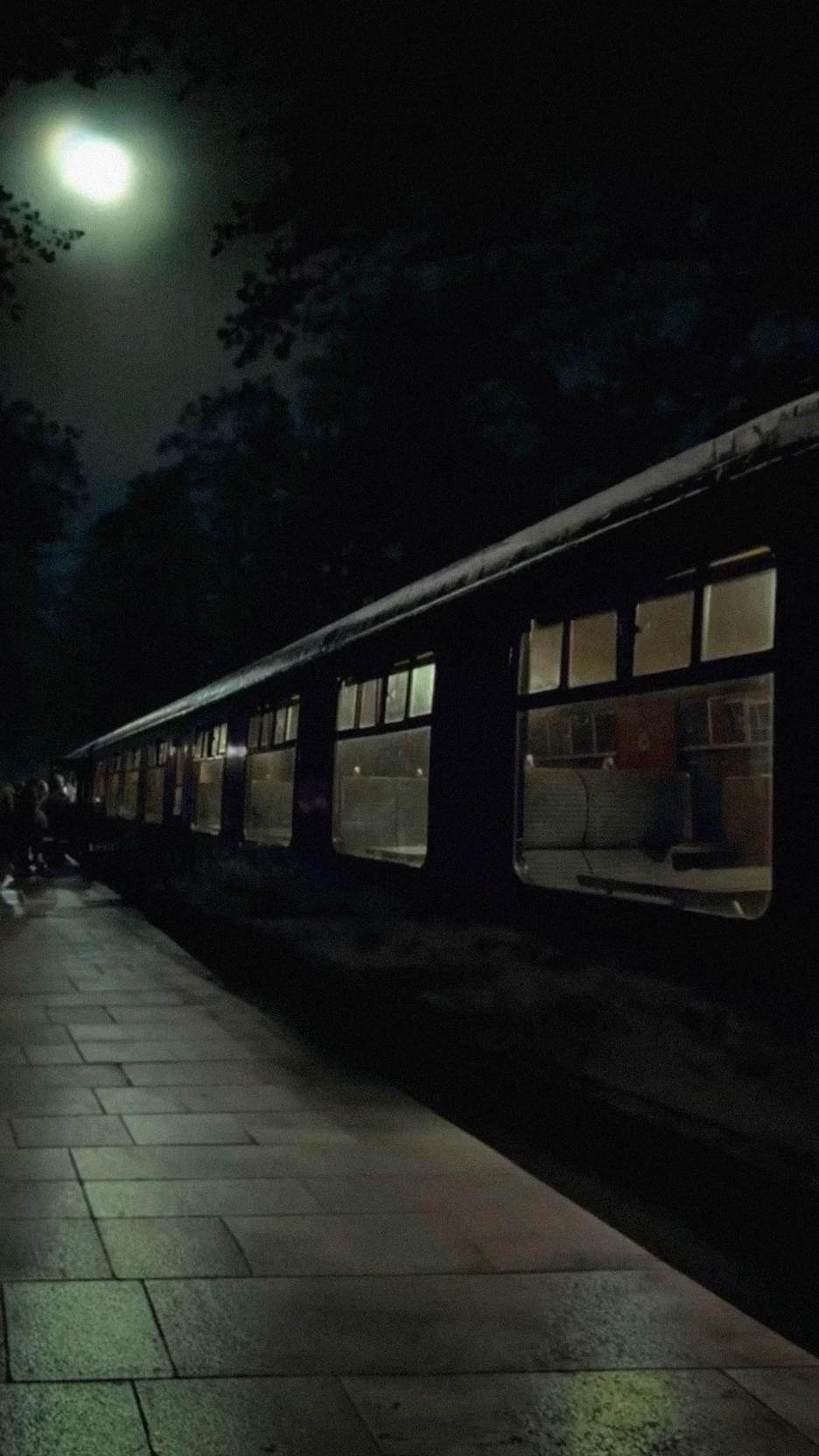 Harry Potter Train thumbnail