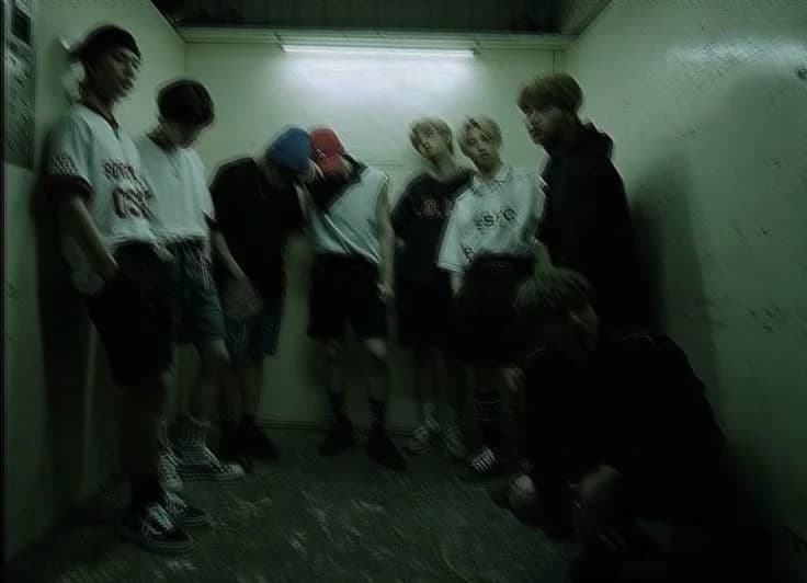 Stray Kids- New Maknae? thumbnail