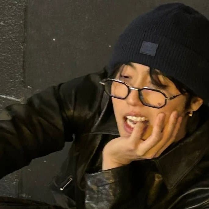 Jisung Han  thumbnail