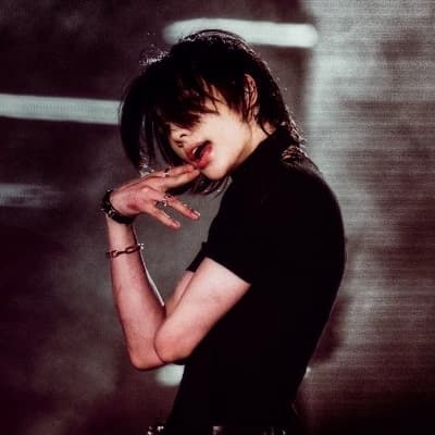 Hyunjin thumbnail