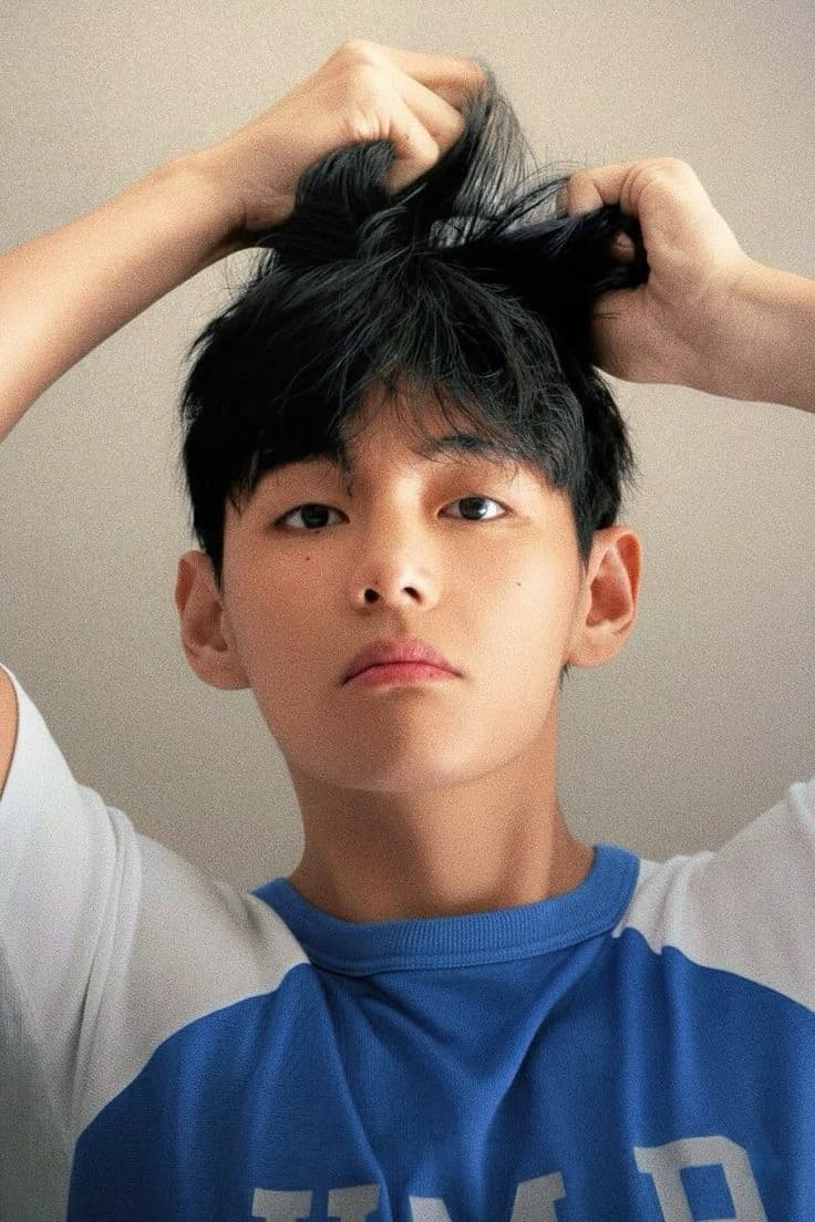 Kim Taehyung thumbnail