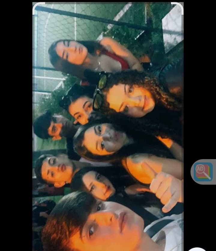 School group of teenage friends thumbnail