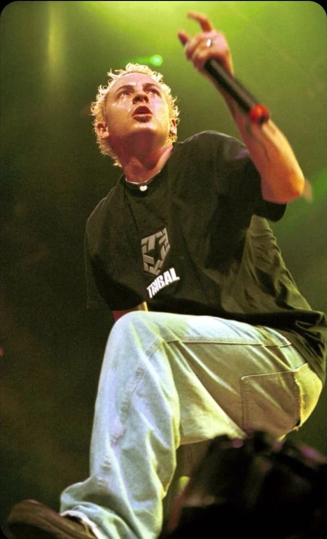 Chester Bennington  thumbnail