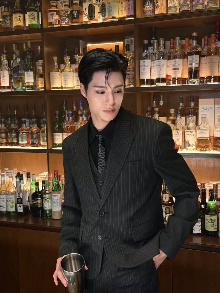 lee jeno thumbnail