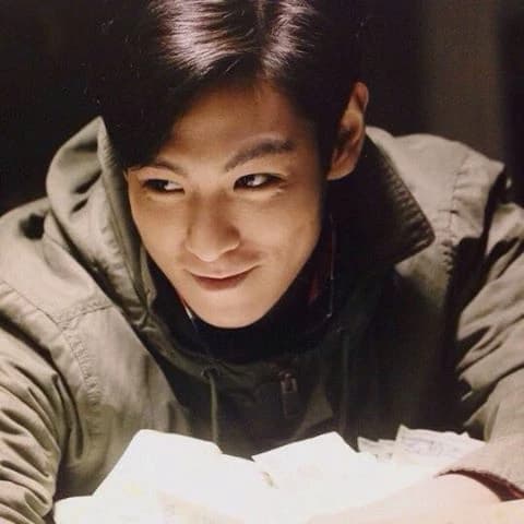 Choi Seunghyun(T.O.P) thumbnail
