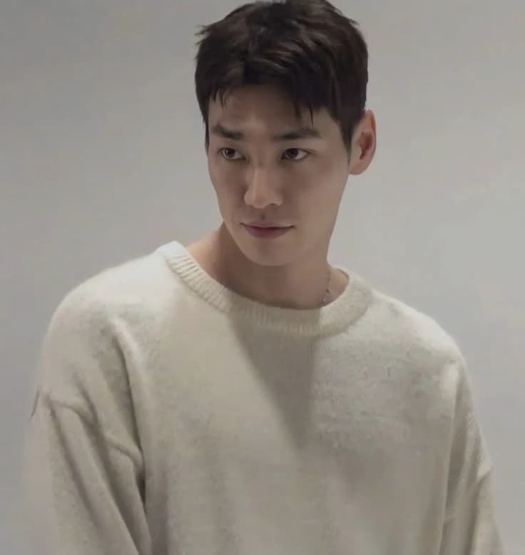 Kim Young Kwang thumbnail