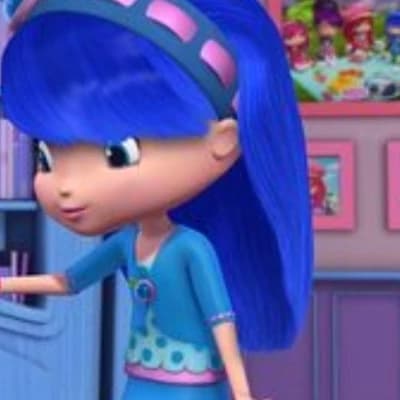 Strawberry girl thumbnail