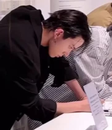 heeseung Lee thumbnail