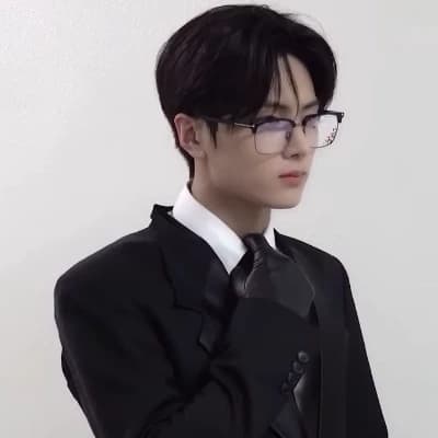 Park Jongseong (Jay) thumbnail