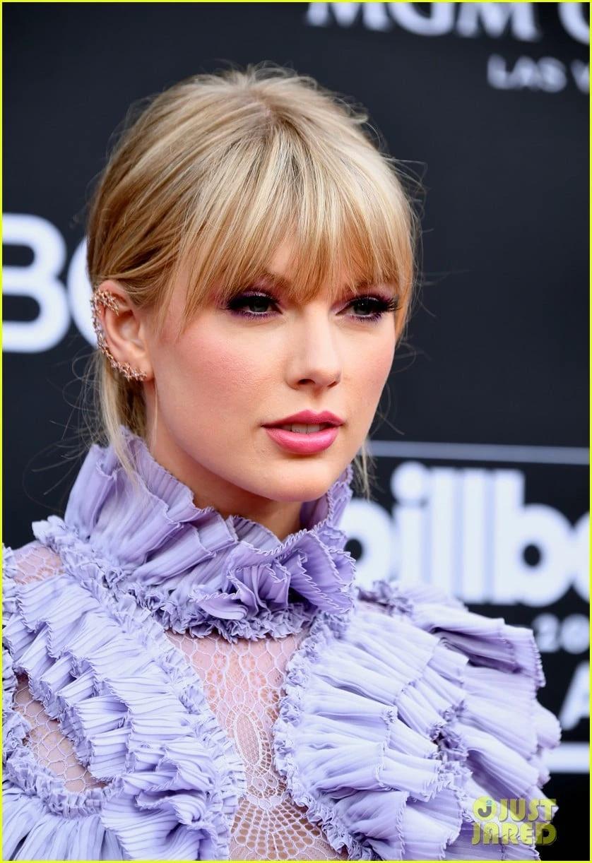 Taylor Swift  thumbnail
