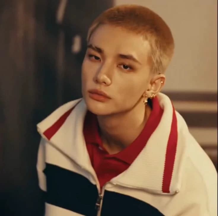 Hyunjin thumbnail