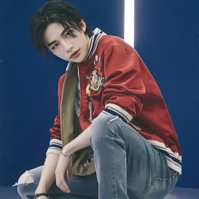 Hwang Hyunjin thumbnail