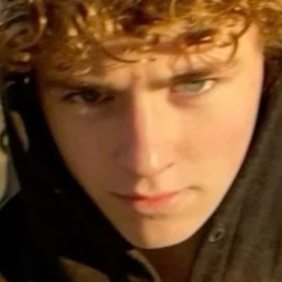 Walker Scobell thumbnail