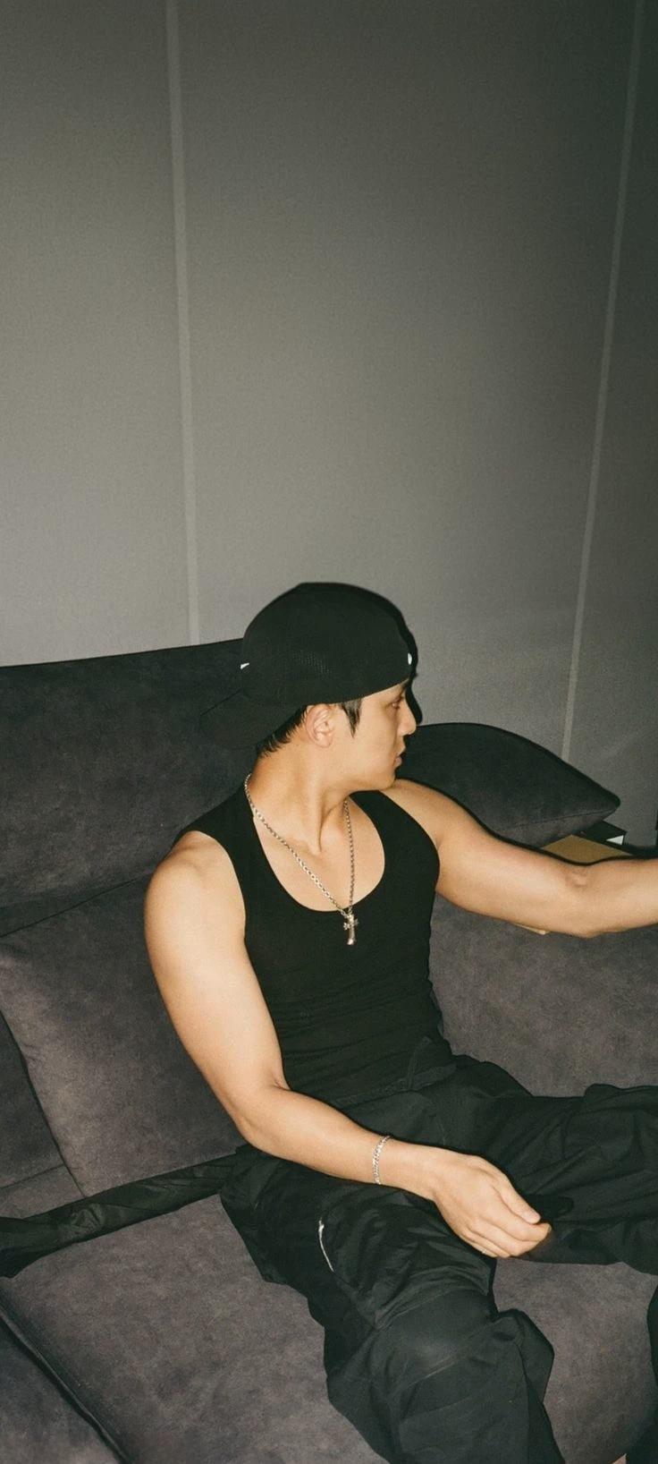 Kim mingyu thumbnail