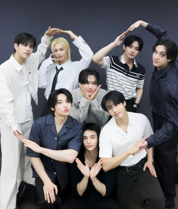 Straykids thumbnail