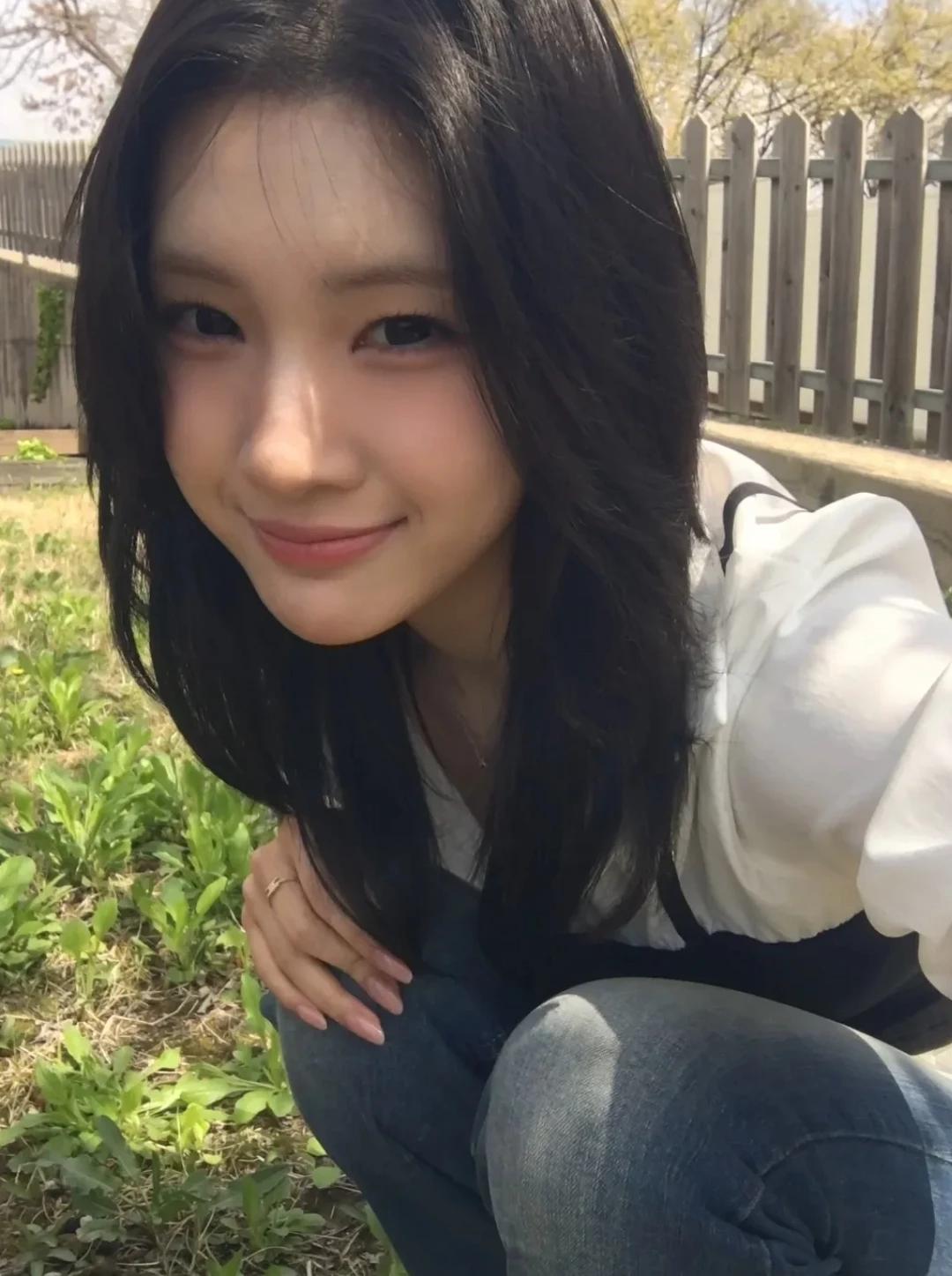 Juun (김주은) thumbnail