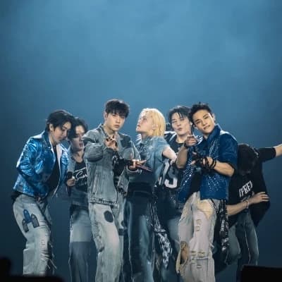 STRAYKIDS  thumbnail