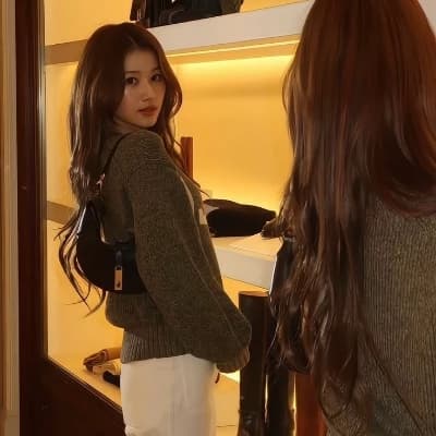 WLW-Minatozaki Sana thumbnail