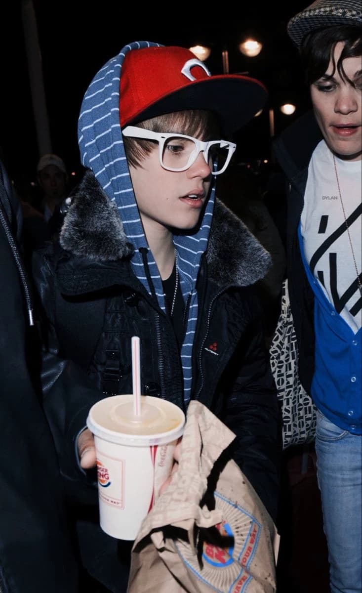 Justin Bieber  thumbnail