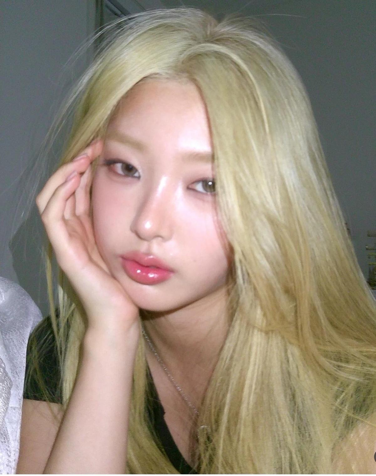 Yoonchae (GL) thumbnail