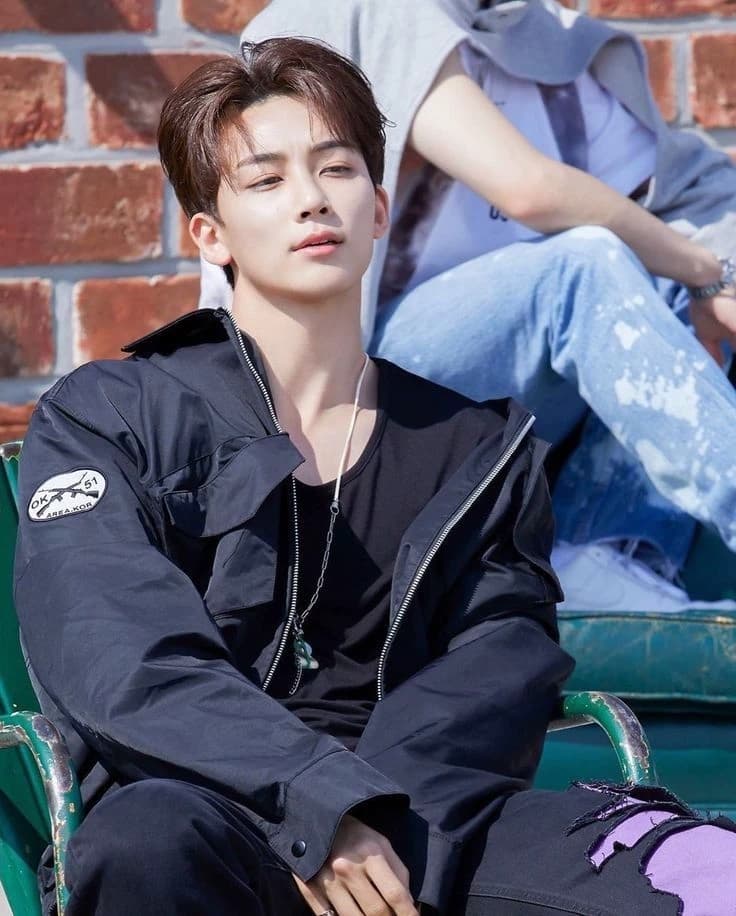 Yoon Jeonghan thumbnail
